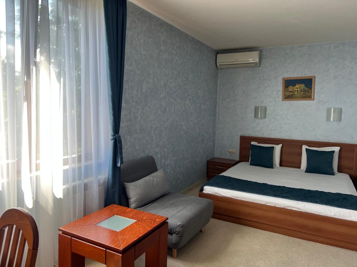 Otel Family 007 2*